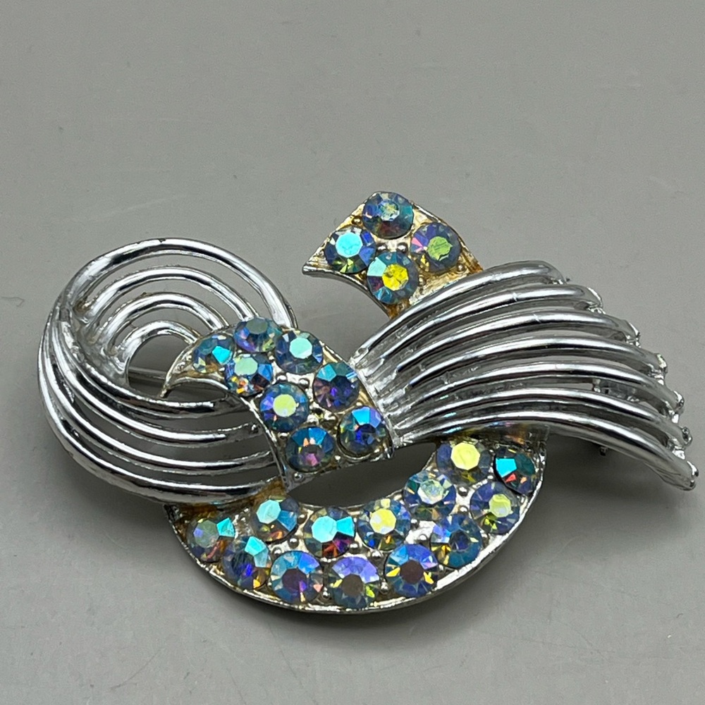 Elegant Vintage Silver Tone Rhinestone Snake Brooch-Classic Mid Century Pin